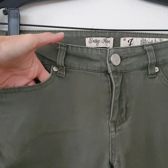 3/$15 Indigo Rein long shorts sz 7 - Picture 4 of 5